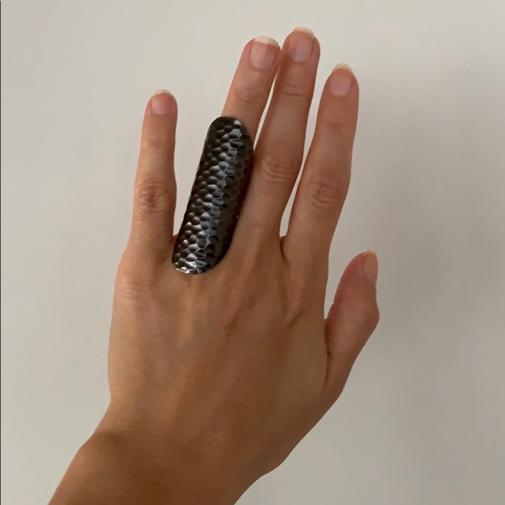 Soixante Neuf Knuckle Ring
